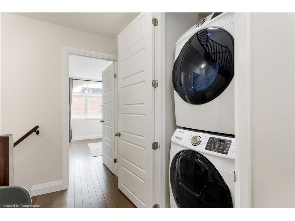 









405


Plains

Road, 22,
Burlington,




ON
L7T 2C9

