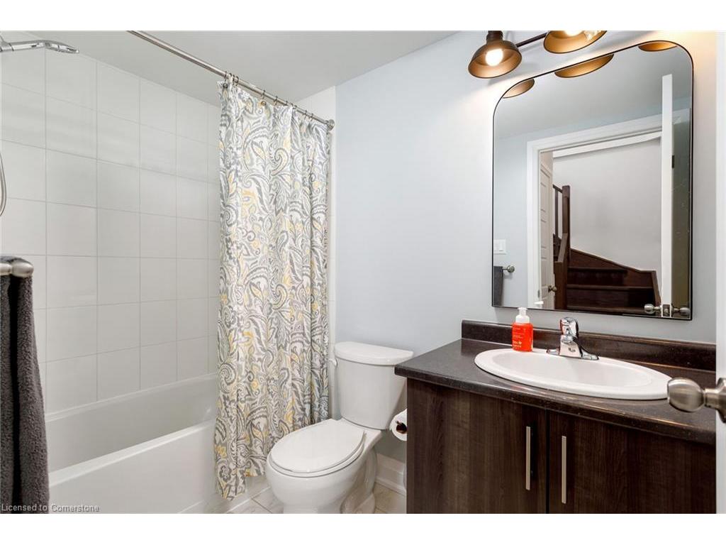 









405


Plains

Road, 22,
Burlington,




ON
L7T 2C9

