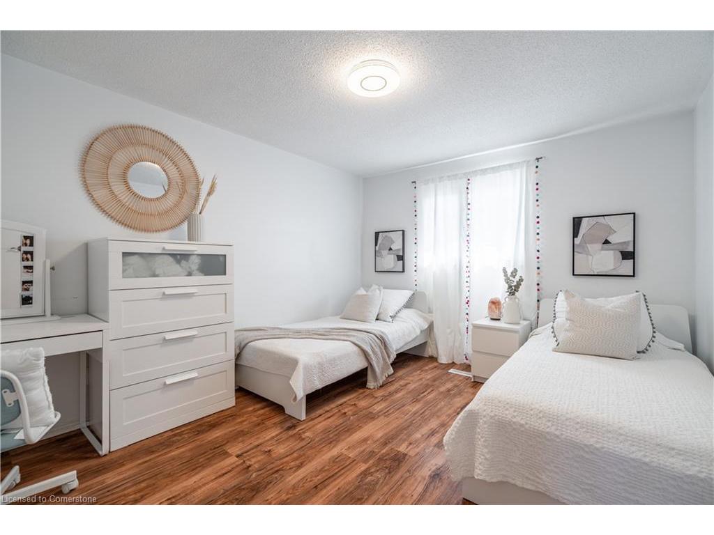









522


Roseheath

Drive,
Milton,




ON
L9T 4V6

