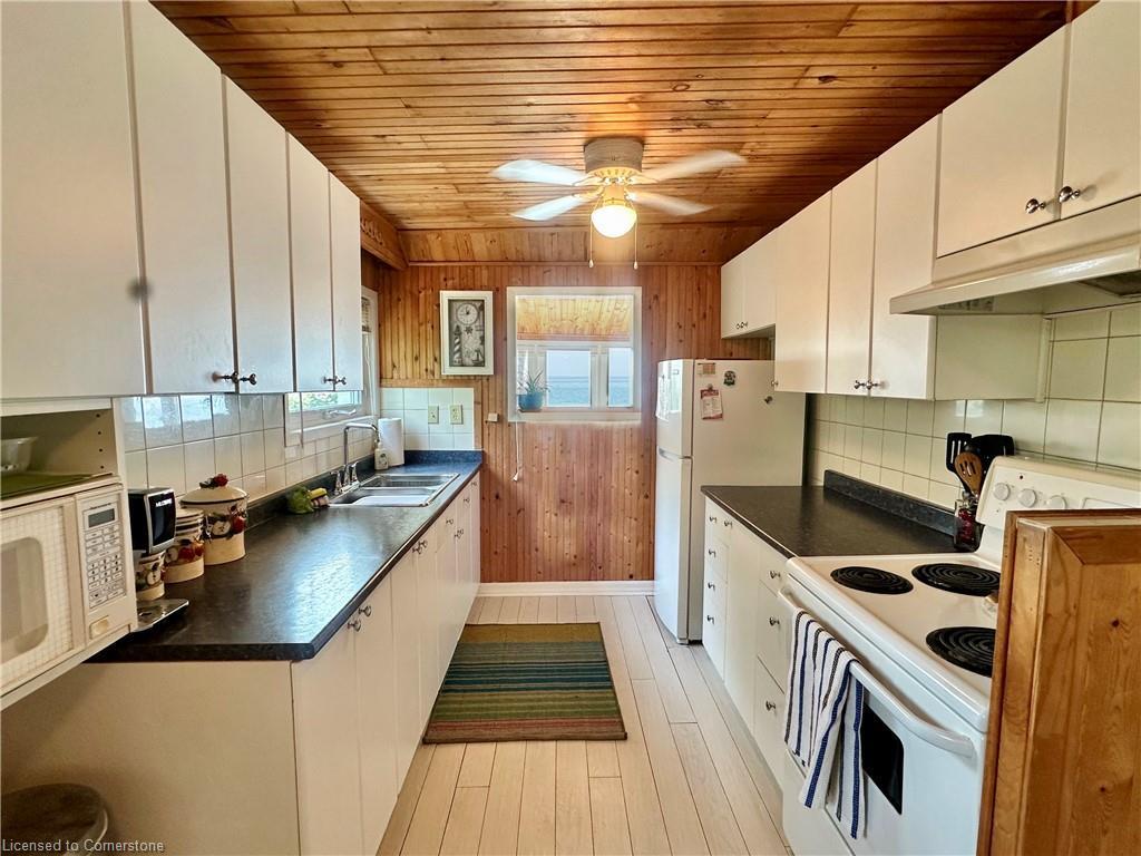 









2110


Lakeshore

Road,
Dunnville,




ON
N1A 2W8

