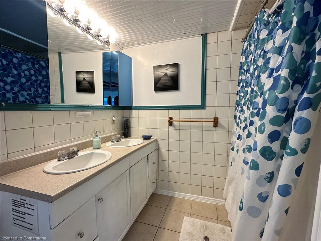 









2110


Lakeshore

Road,
Dunnville,




ON
N1A 2W8

