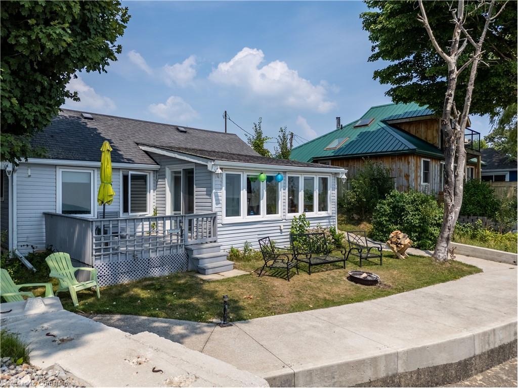 









2110


Lakeshore

Road,
Dunnville,




ON
N1A 2W8

