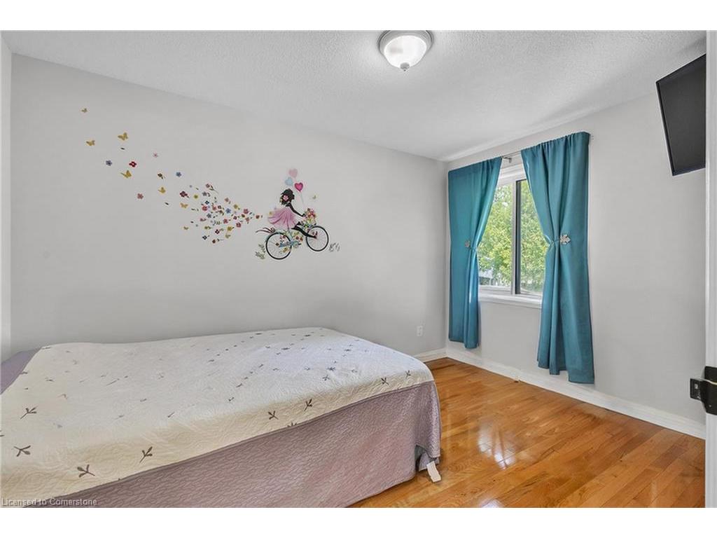 









50


Inge

Court,
Kitchener,




ON
N2K 3V7

