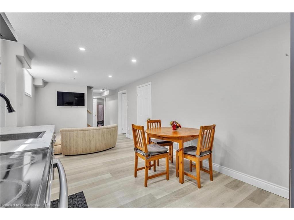 









50


Inge

Court,
Kitchener,




ON
N2K 3V7


