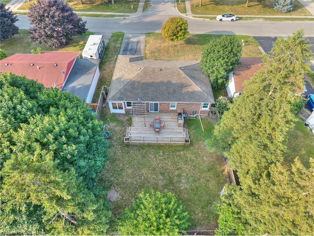 









303


Park

Avenue West,
Dunnville,




ON
N1A 1M7

