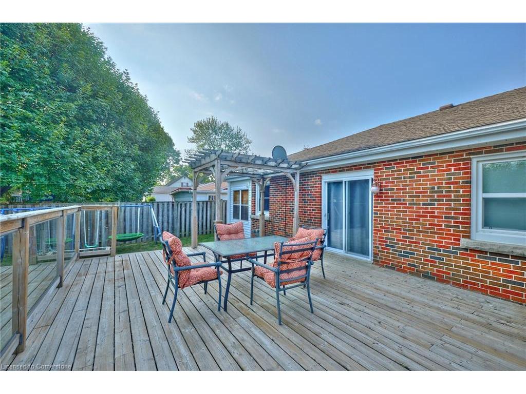 









303


Park

Avenue West,
Dunnville,




ON
N1A 1M7

