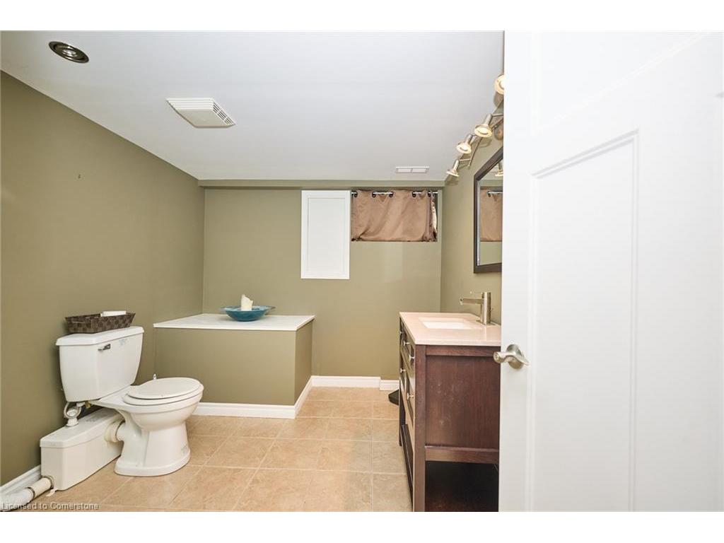 









303


Park

Avenue West,
Dunnville,




ON
N1A 1M7

