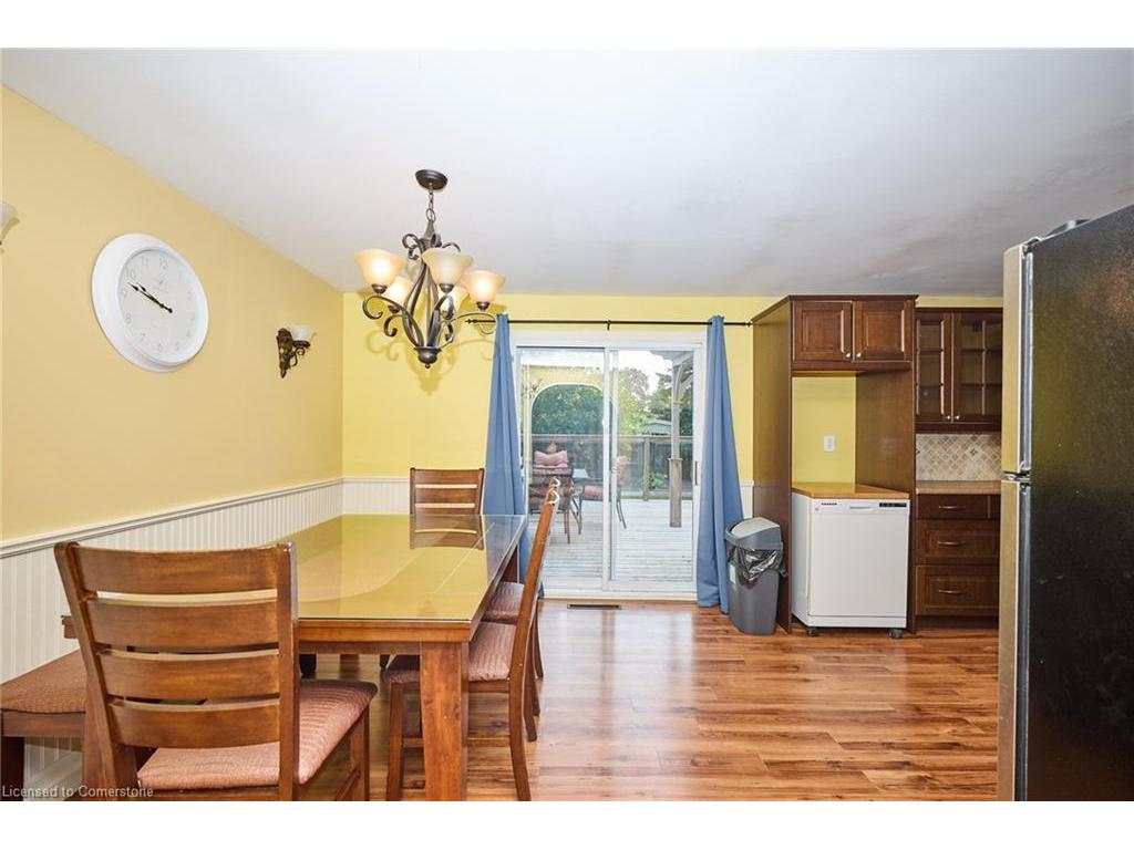 









303


Park

Avenue West,
Dunnville,




ON
N1A 1M7

