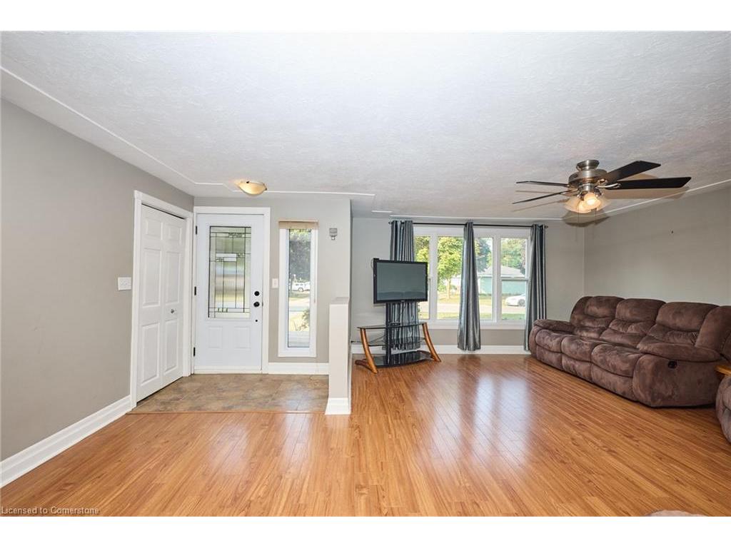 









303


Park

Avenue West,
Dunnville,




ON
N1A 1M7

