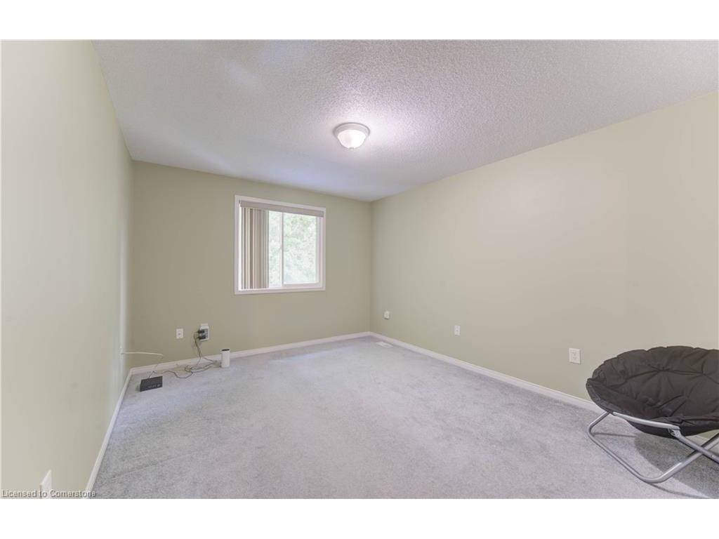 









916


Veronica

Court,
Kitchener,




ON
N2A 4G4

