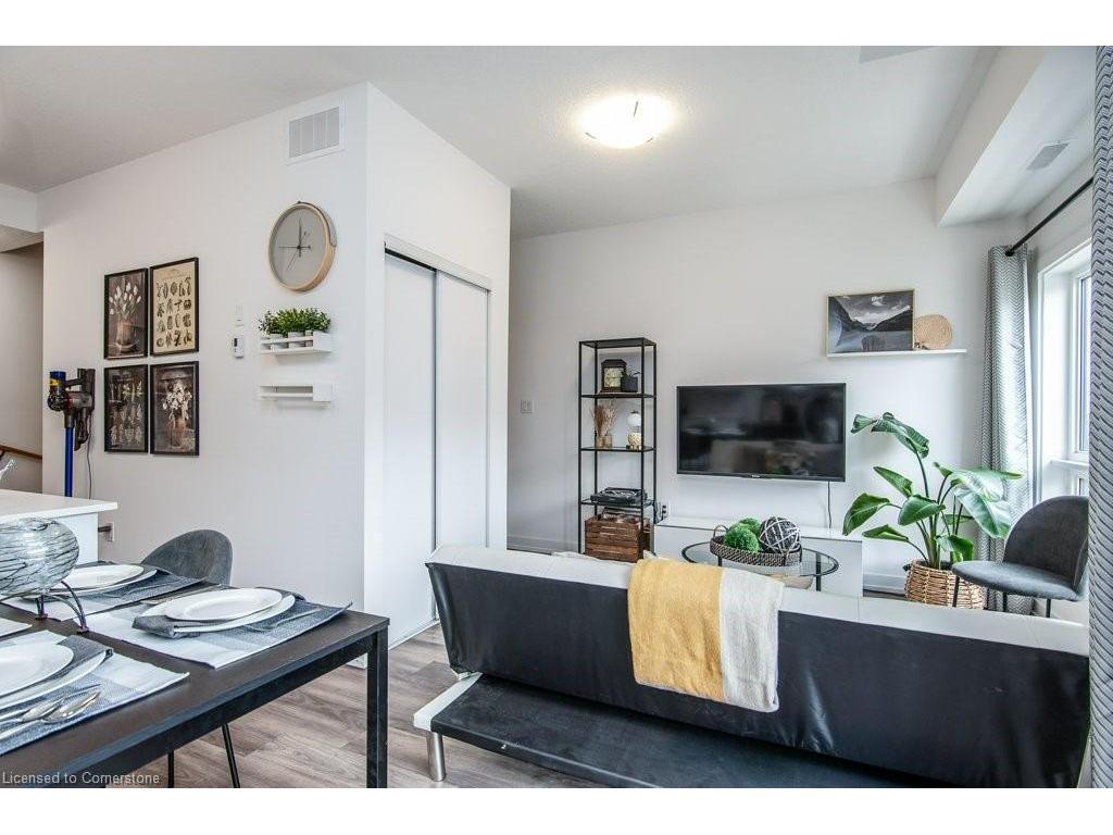 









20


Palace

Street, E11,
Kitchener,




ON
N2E 0J3

