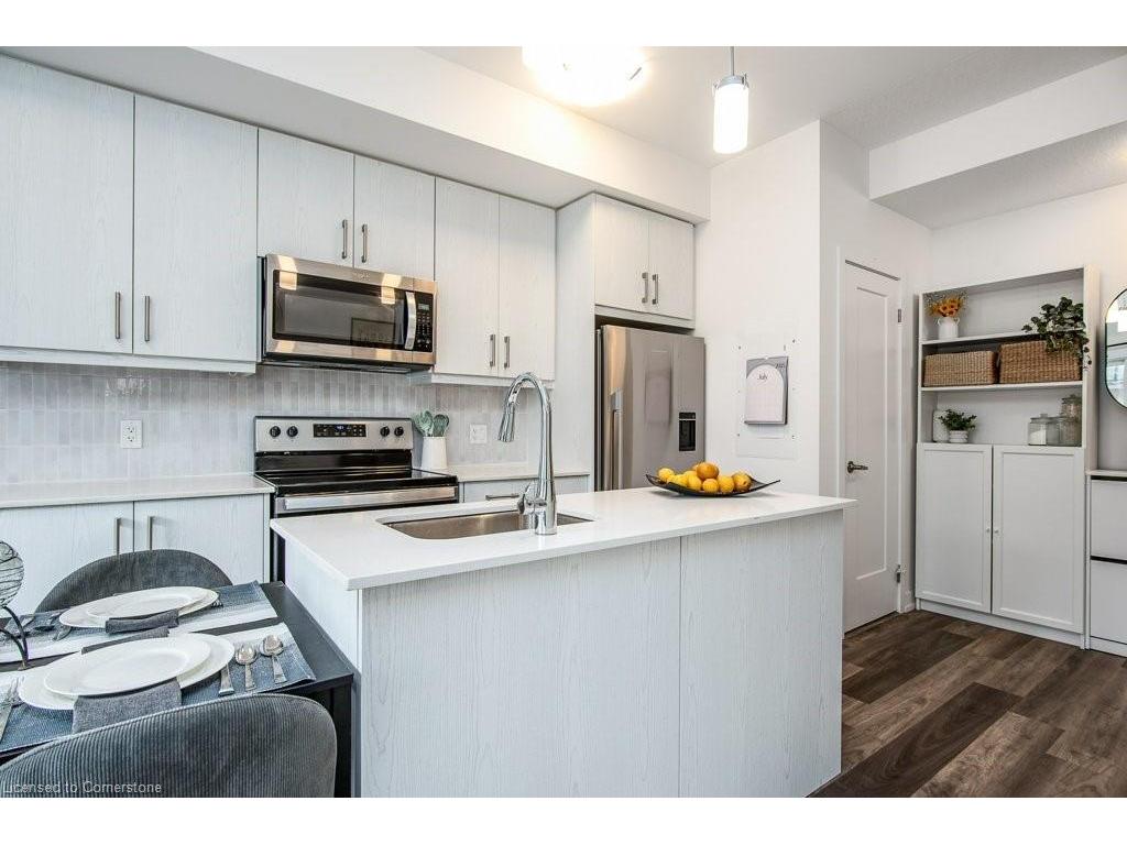 









20


Palace

Street, E11,
Kitchener,




ON
N2E 0J3


