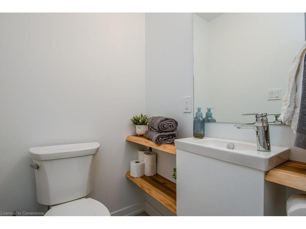 









20


Palace

Street, E11,
Kitchener,




ON
N2E 0J3

