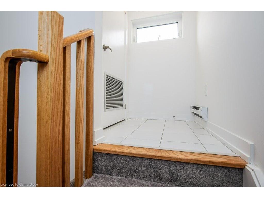 









20


Palace

Street, E11,
Kitchener,




ON
N2E 0J3

