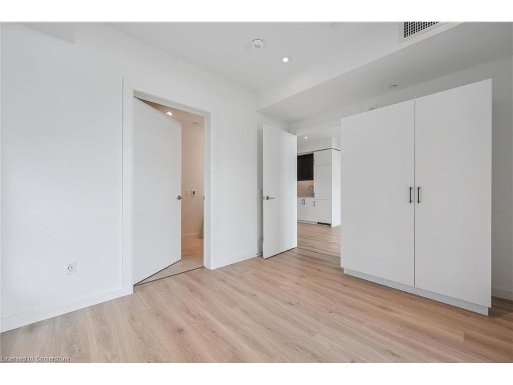 









741


King

Street West, 501,
Kitchener,




ON
N2G 4K9

