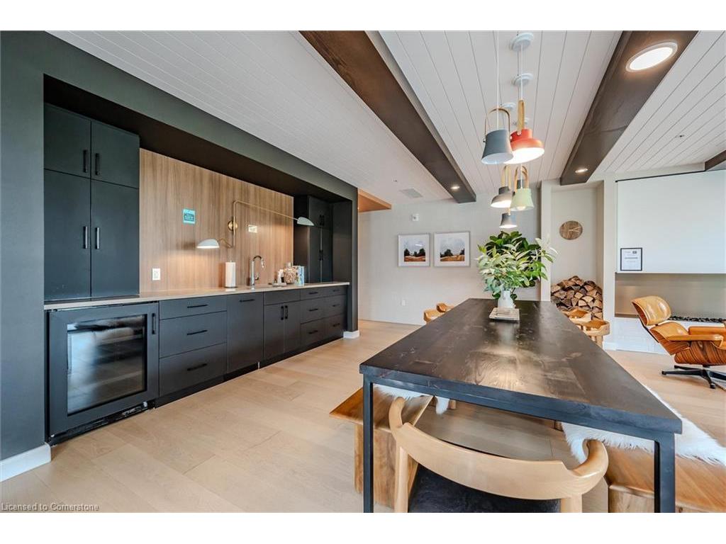 









741


King

Street West, 501,
Kitchener,




ON
N2G 4K9

