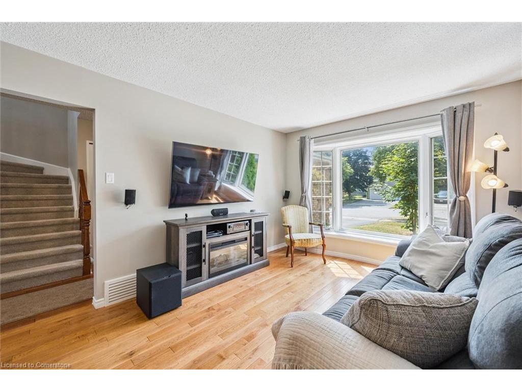 









177


Royal Orchard

Drive,
Kitchener,




ON
N2N 1T8

