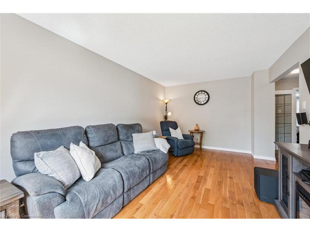









177


Royal Orchard

Drive,
Kitchener,




ON
N2N 1T8

