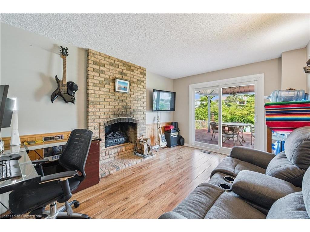 









177


Royal Orchard

Drive,
Kitchener,




ON
N2N 1T8

