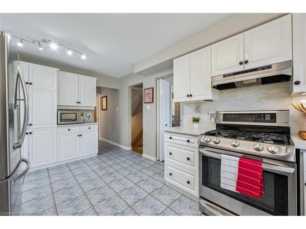 









177


Royal Orchard

Drive,
Kitchener,




ON
N2N 1T8

