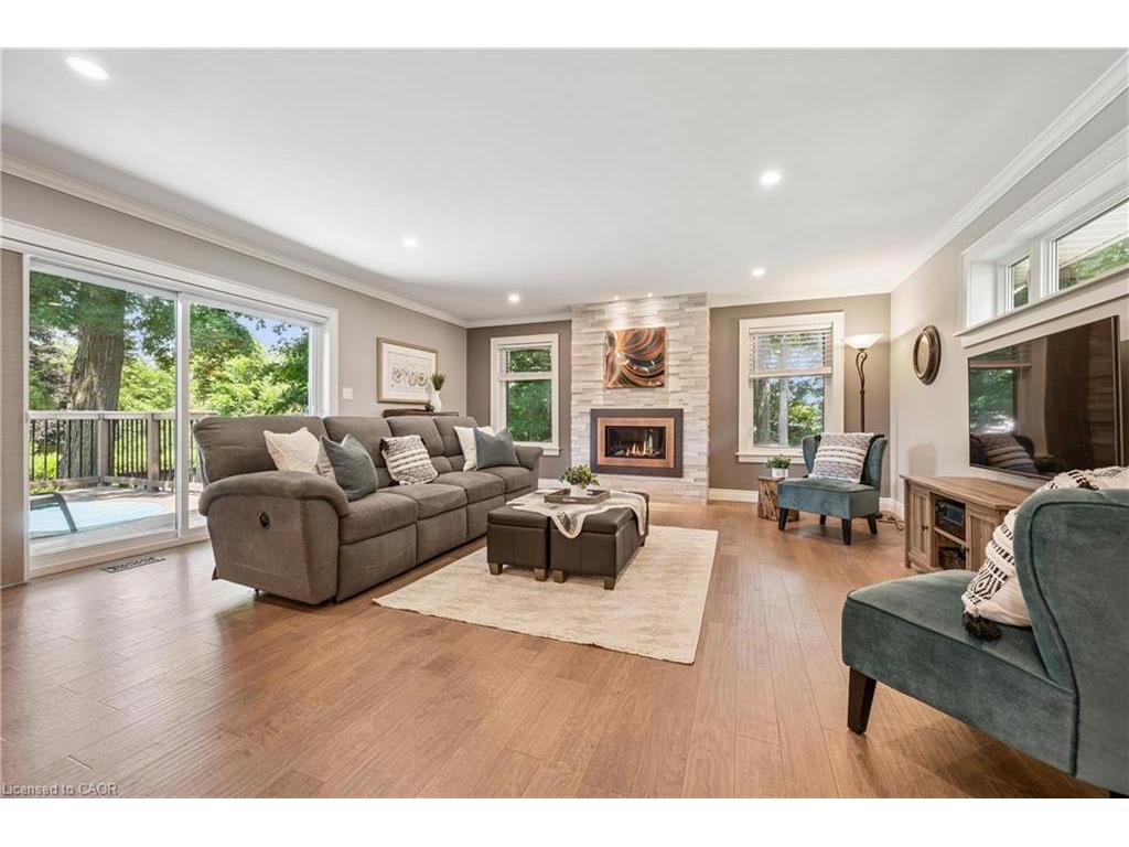 









558


Elm Ridge

Place,
Waterloo,




ON
N2L 4P7

