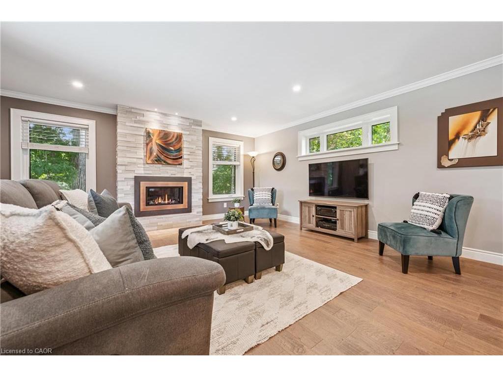 









558


Elm Ridge

Place,
Waterloo,




ON
N2L 4P7

