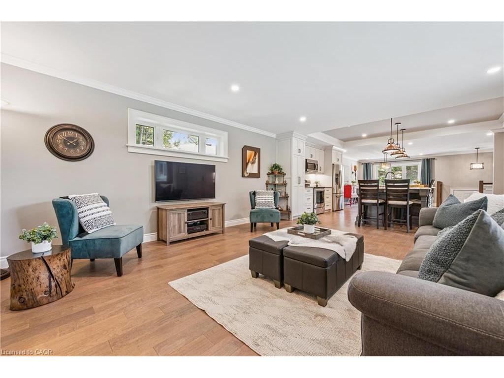 









558


Elm Ridge

Place,
Waterloo,




ON
N2L 4P7


