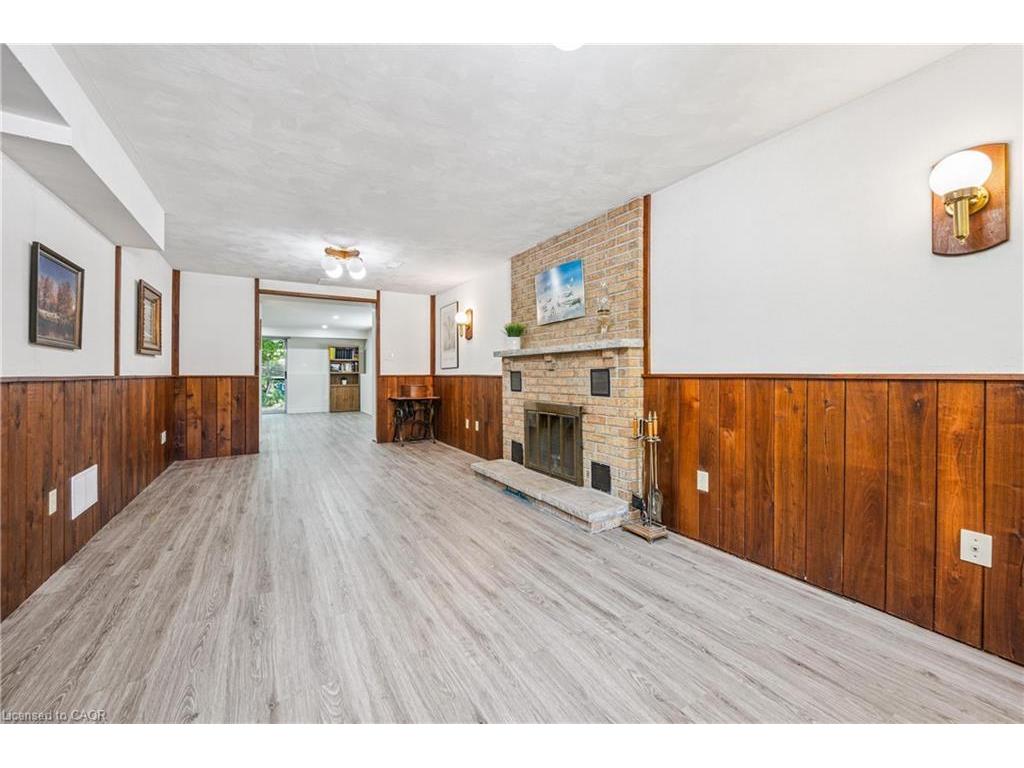 









558


Elm Ridge

Place,
Waterloo,




ON
N2L 4P7


