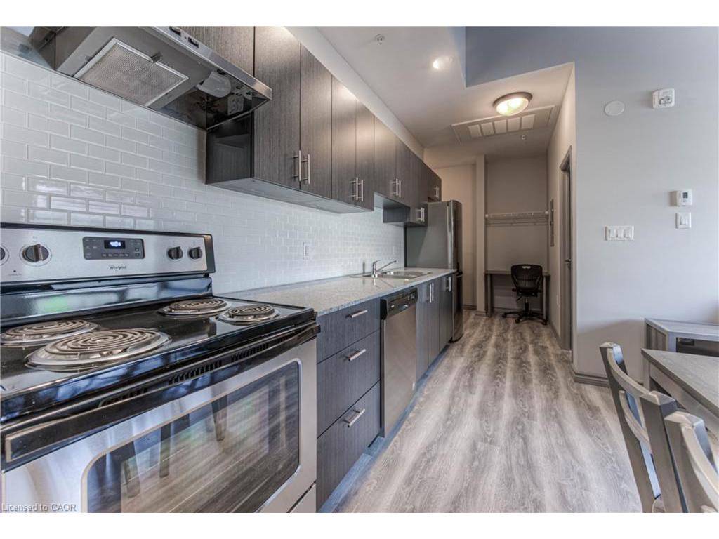 









275


Larch

Street, F113,
Waterloo,




ON
N2L 3R2

