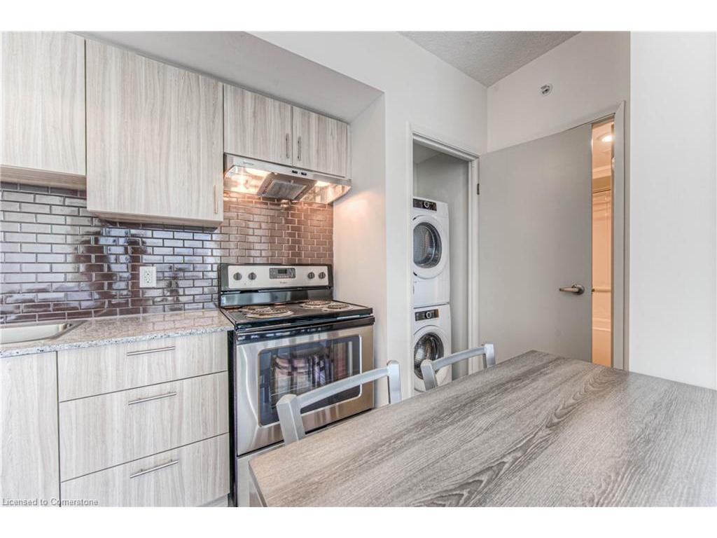 









275


Larch

Street, F501,
Waterloo,




ON
N2L 3R2

