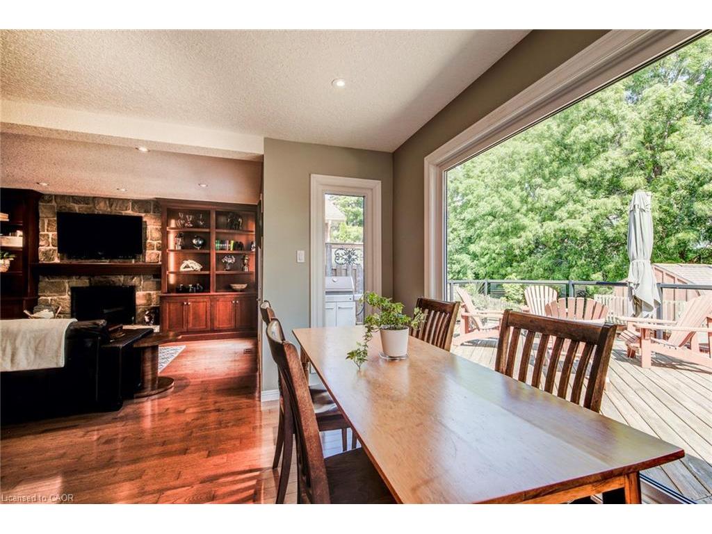 









33


Tinatawa

Court,
Kitchener,




ON
N2A 3G9


