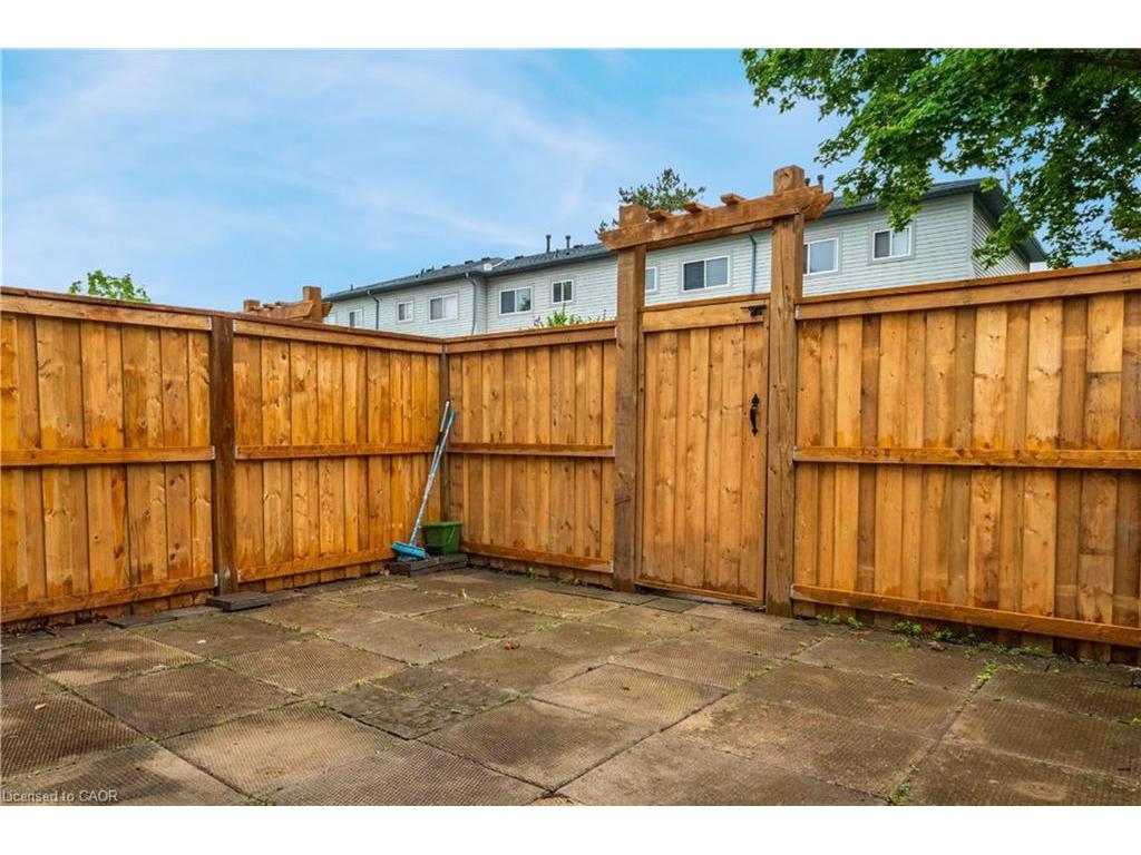 









117


Bonaventure

Drive, 16,
Hamilton,




ON
L9C 4P8

