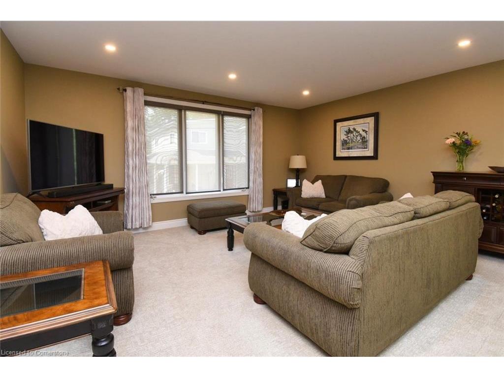 









5


7th

Street,
Grimsby,




ON
L3M 2T5

