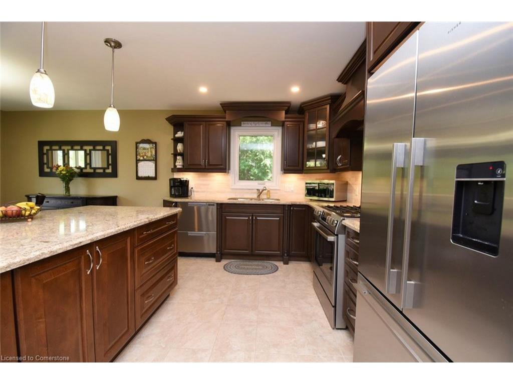 









5


7th

Street,
Grimsby,




ON
L3M 2T5

