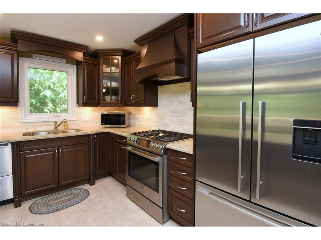 









5


7th

Street,
Grimsby,




ON
L3M 2T5

