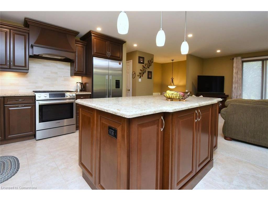 









5


7th

Street,
Grimsby,




ON
L3M 2T5

