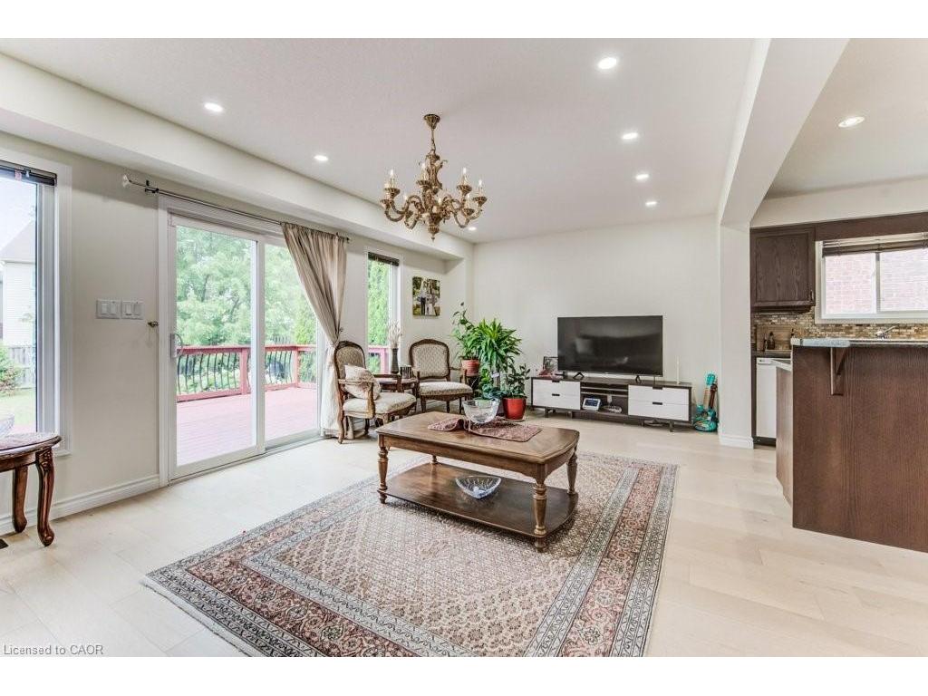 









220


Lemon Grass

Crescent,
Kitchener,




ON
N2N 3R7


