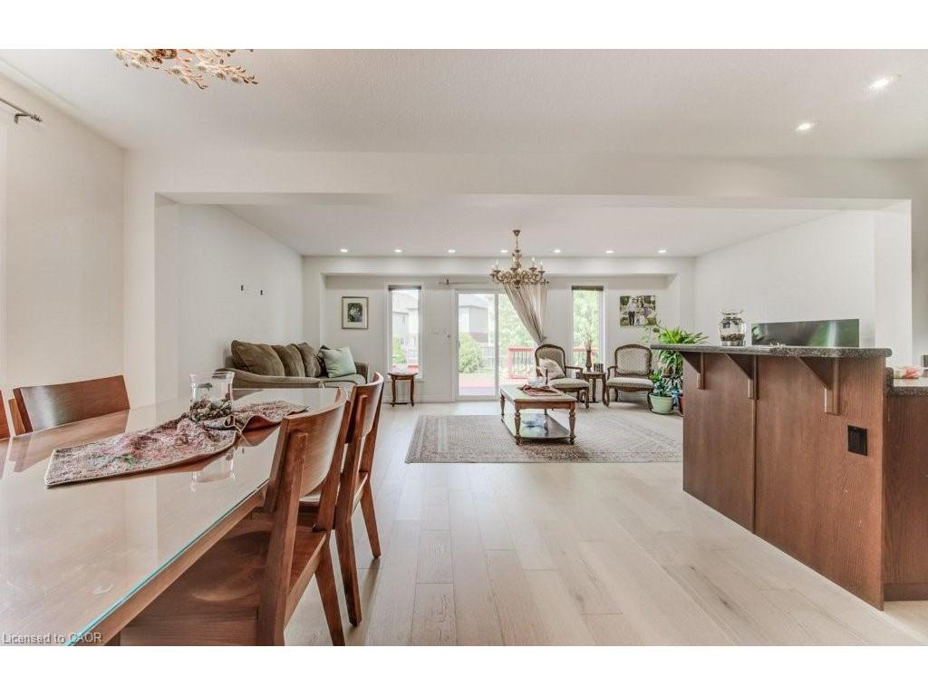 









220


Lemon Grass

Crescent,
Kitchener,




ON
N2N 3R7


