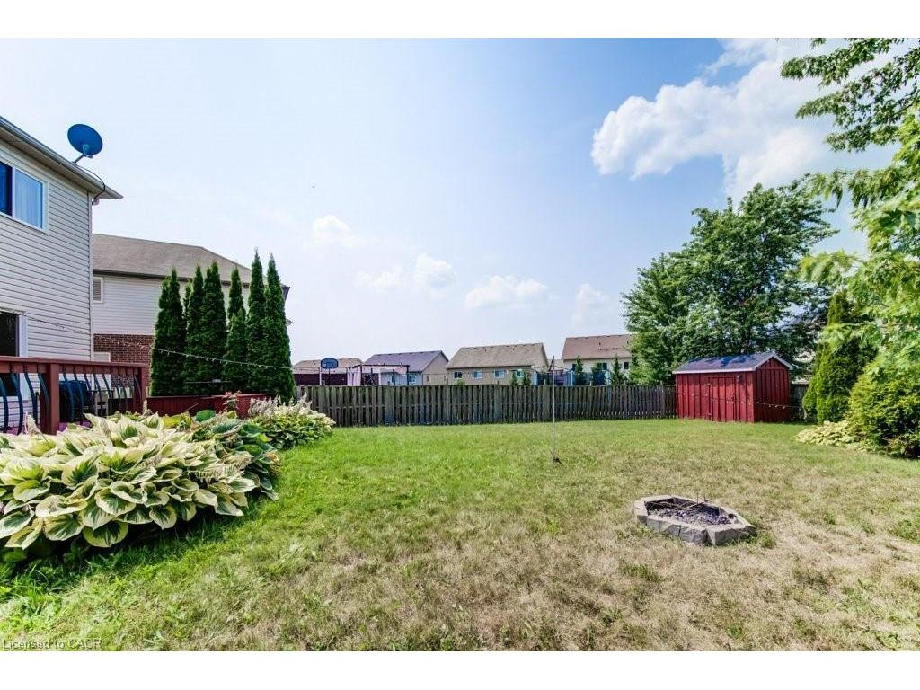 









220


Lemon Grass

Crescent,
Kitchener,




ON
N2N 3R7

