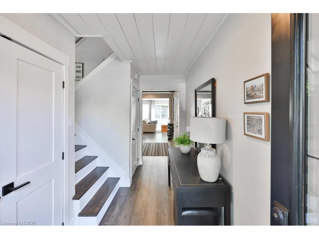 









1404


Lewisham

Drive,
Mississauga,




ON
L5J 3R3

