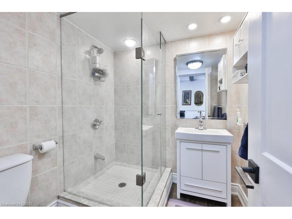 









1404


Lewisham

Drive,
Mississauga,




ON
L5J 3R3


