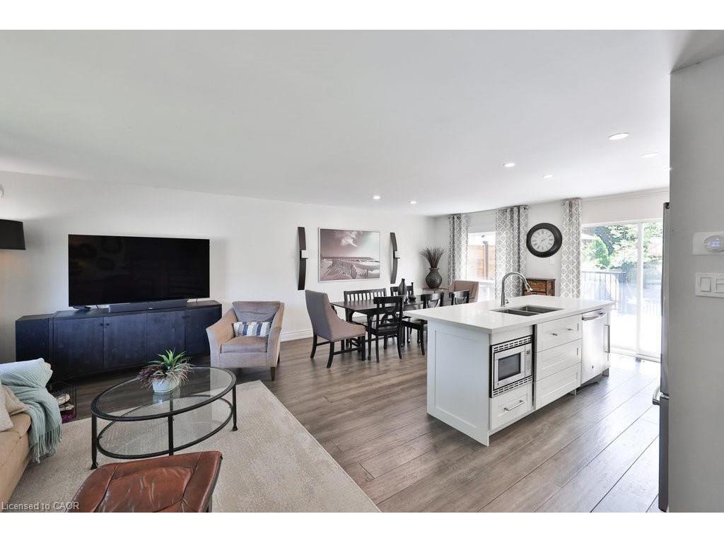 









1404


Lewisham

Drive,
Mississauga,




ON
L5J 3R3

