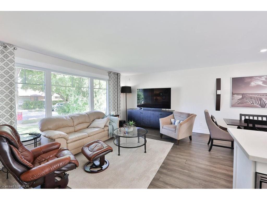 









1404


Lewisham

Drive,
Mississauga,




ON
L5J 3R3


