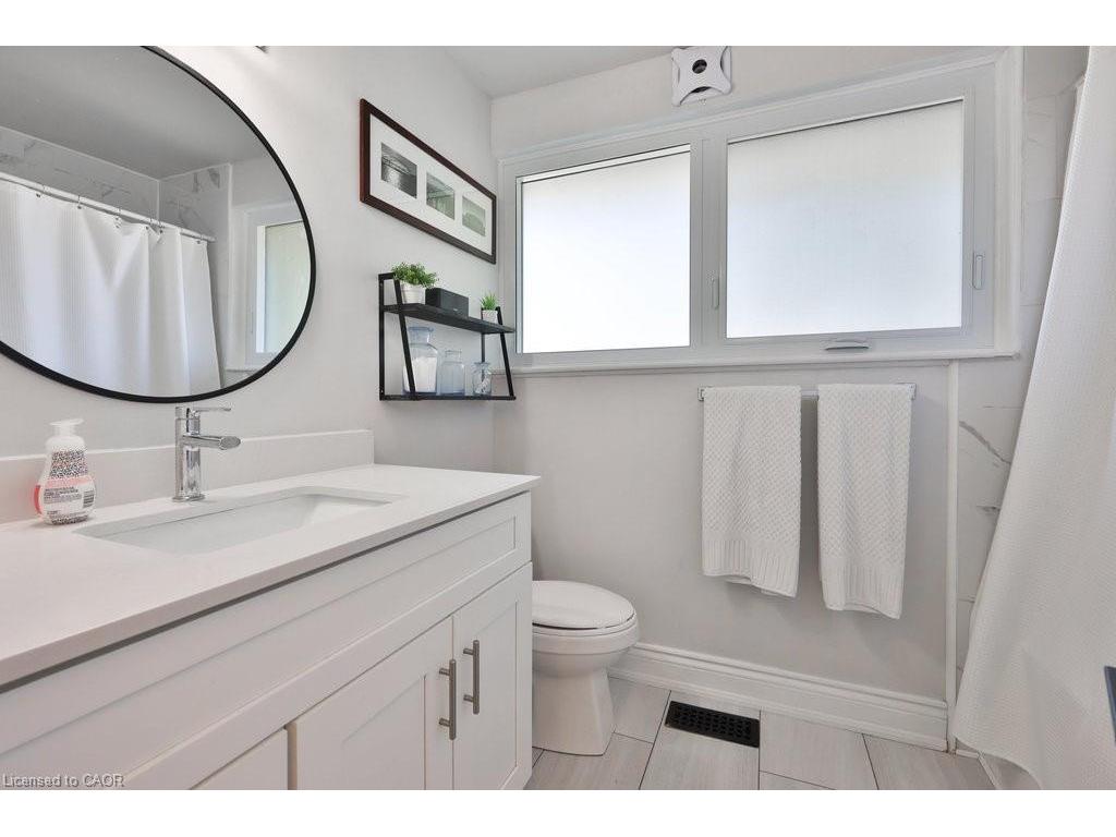 









1404


Lewisham

Drive,
Mississauga,




ON
L5J 3R3

