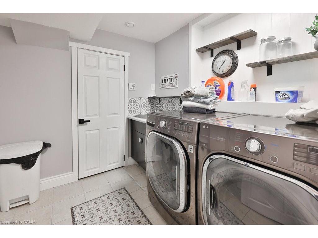 









1404


Lewisham

Drive,
Mississauga,




ON
L5J 3R3

