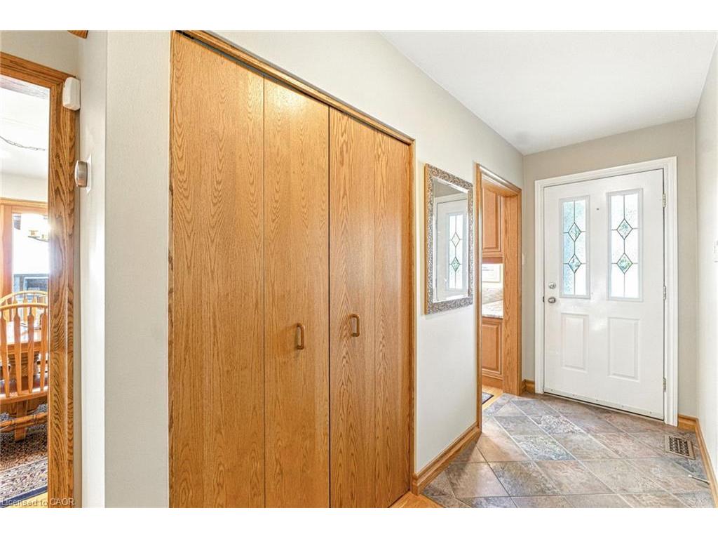 









298


Glen Afton

Drive,
Burlington,




ON
L7L 1H1

