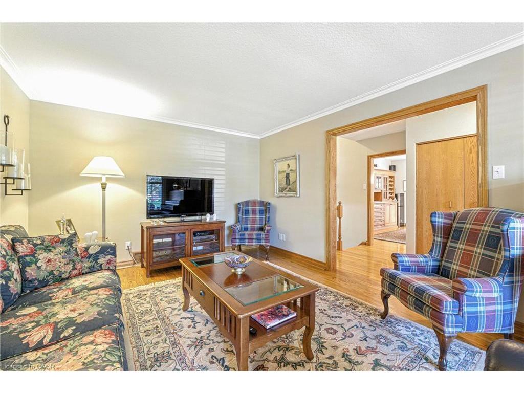 









298


Glen Afton

Drive,
Burlington,




ON
L7L 1H1

