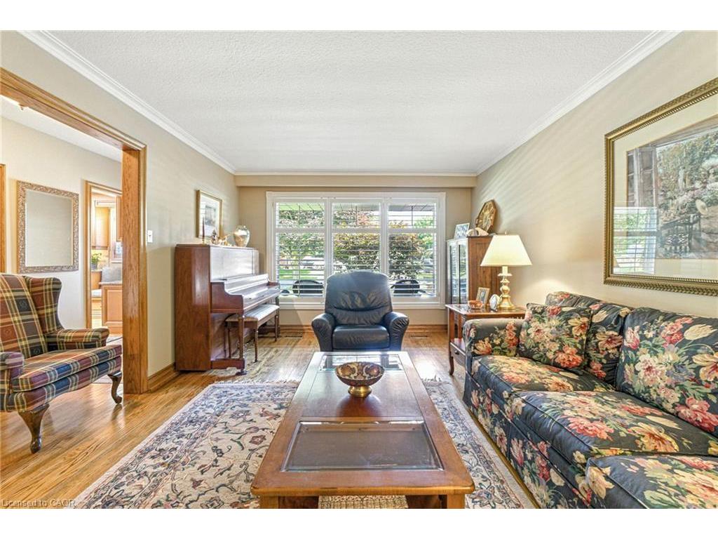 









298


Glen Afton

Drive,
Burlington,




ON
L7L 1H1

