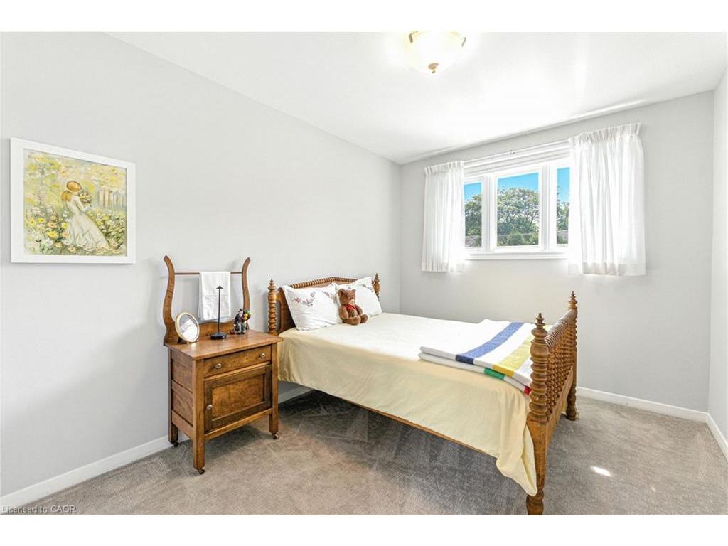 









298


Glen Afton

Drive,
Burlington,




ON
L7L 1H1

