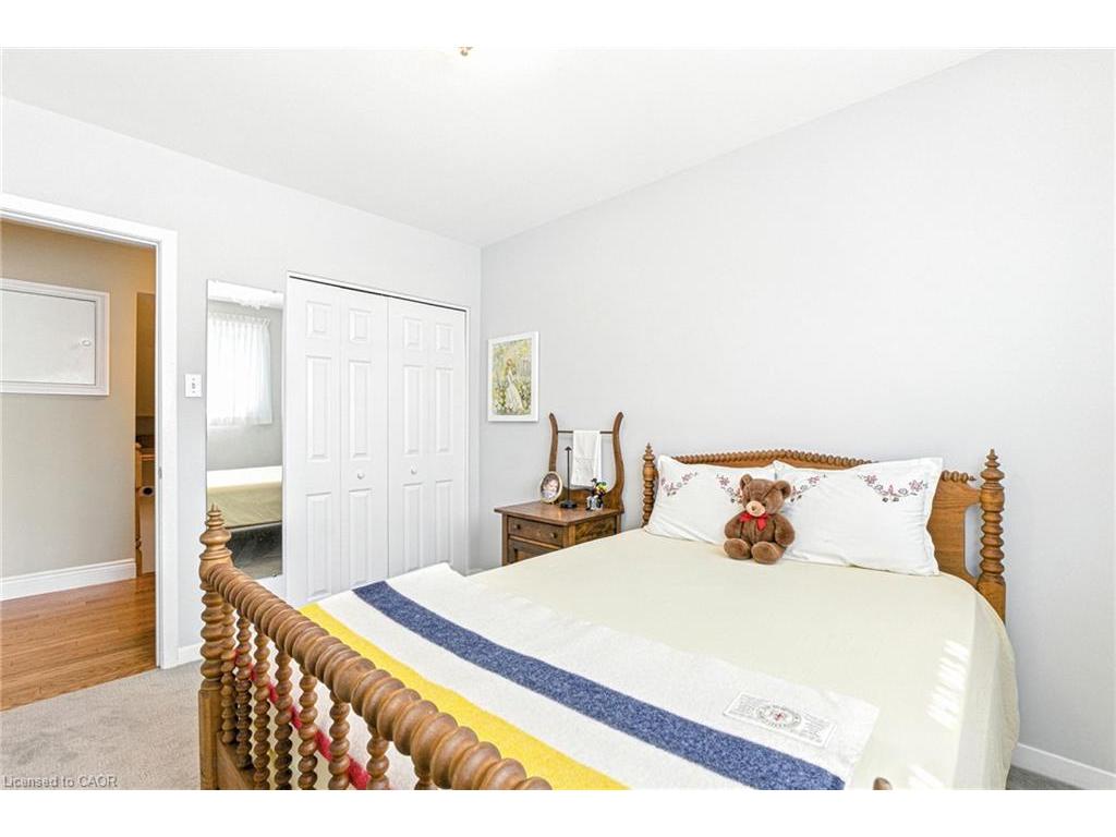 









298


Glen Afton

Drive,
Burlington,




ON
L7L 1H1

